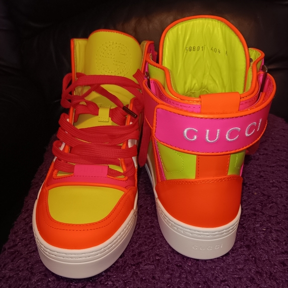 3 colored Gucci sneakers - Picture 1 of 4